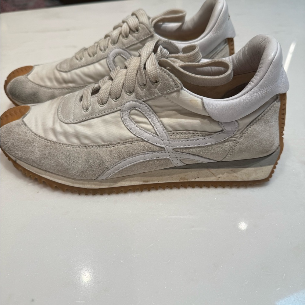 Loewe white sneaker 38